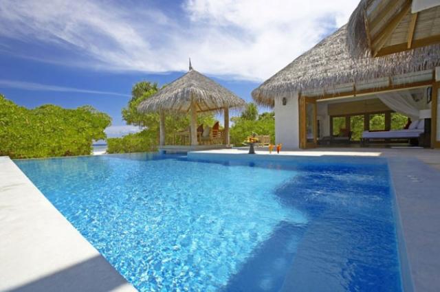 Отель Island Hideaway at Dhonakulhi Maldives, Spa Resort & Marina 5* 