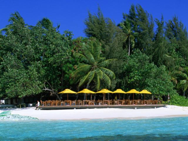 Отель Angsana Maldives Resort & Spa at Ihuru 5*