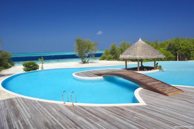 Отель Island Hideaway at Dhonakulhi Maldives, Spa Resort & Marina 5* 