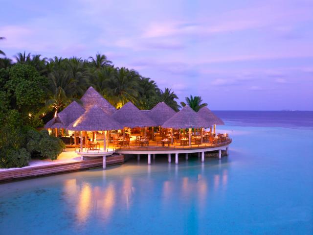 Отель Baros Maldives