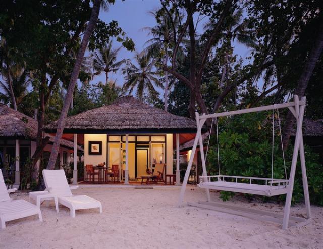 Отель Angsana Maldives Resort & Spa at Ihuru 5*