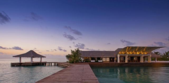 Отель Sheraton Maldives Full Moon Resort & Spa 4*