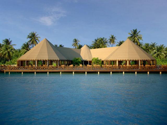 Отель Robinson Club Maldives 4*